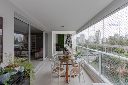 Varanda de apartamento à venda com 3 quartos, 134m² em Cidade Monções, São Paulo