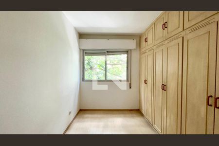 Quarto de apartamento à venda com 2 quartos, 83m² em Pinheiros, São Paulo