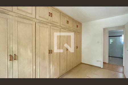 Quarto de apartamento à venda com 2 quartos, 83m² em Pinheiros, São Paulo