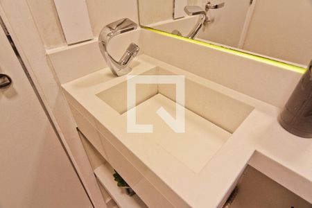 Lavabo de apartamento para alugar com 3 quartos, 133m² em Vila Ester (zona Norte), São Paulo