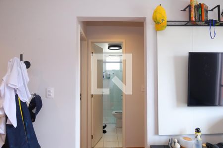 Sala de apartamento à venda com 2 quartos, 52m² em Vila Carmosina, São Paulo