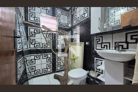 Banheiro de casa à venda com 3 quartos, 200m² em Jardim Santo Alberto, Santo André