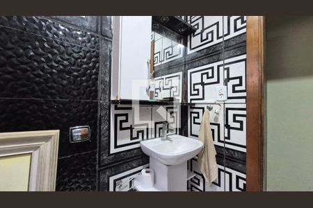 Banheiro de casa à venda com 3 quartos, 200m² em Jardim Santo Alberto, Santo André