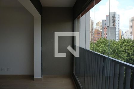 Varanda de kitnet/studio para alugar com 1 quarto, 32m² em Pompeia, São Paulo