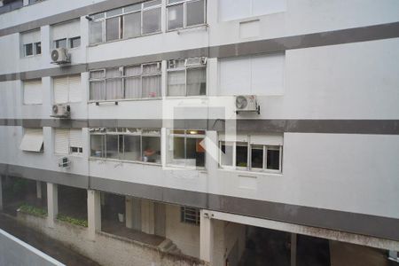 Quarto 1_Vista de apartamento para alugar com 2 quartos, 74m² em Moinhos de Vento, Porto Alegre