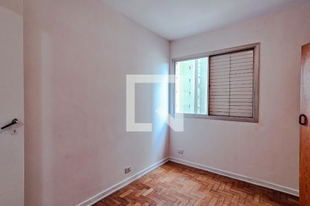 Quarto 2 de apartamento para alugar com 3 quartos, 74m² em Vila Gumercindo, São Paulo