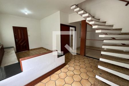 Sala de casa de condomínio à venda com 3 quartos, 204m² em Galeão, Rio de Janeiro
