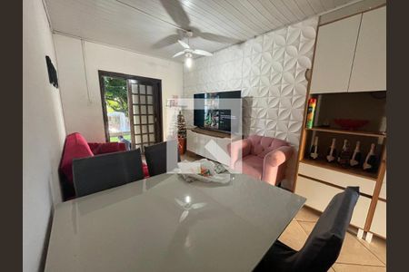 Sala de TV de casa à venda com 2 quartos, 92m² em Santo Andre, São Leopoldo