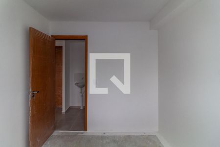 Quarto 1 de apartamento para alugar com 2 quartos, 35m² em Vila Antonieta, São Paulo