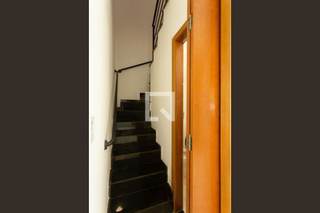 escada de casa de condomínio à venda com 2 quartos, 54m² em Vila Progresso (zona Leste), São Paulo