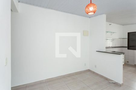 Sala de casa para alugar com 1 quarto, 60m² em Jardim Alzira, São Paulo