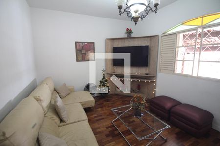 Sala de casa à venda com 3 quartos, 280m² em Eldorado, Contagem