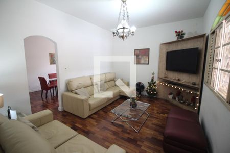 Sala de casa à venda com 3 quartos, 280m² em Eldorado, Contagem