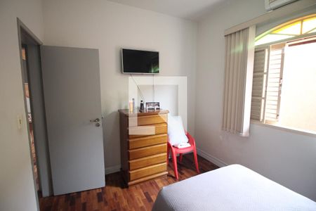 Quarto 1 de casa à venda com 3 quartos, 280m² em Eldorado, Contagem