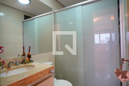 Banheiro da Suíte de apartamento para alugar com 2 quartos, 66m² em Passo D’areia, Porto Alegre