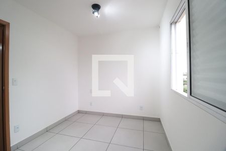 Quarto 1 - Suíte de apartamento para alugar com 2 quartos, 66m² em Granja Marileusa, Uberlândia