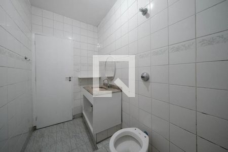 Banheiro de casa para alugar com 1 quarto, 40m² em Jardim Santo Antonio, São Paulo