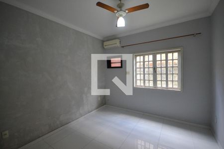 Quarto 1 de casa para alugar com 2 quartos, 105m² em Bairro das Graças, Belford Roxo