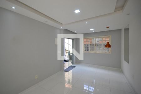Sala de casa para alugar com 2 quartos, 105m² em Bairro das Graças, Belford Roxo
