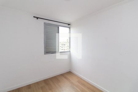 Quarto 2 de apartamento para alugar com 2 quartos, 47m² em Conjunto Residencial José Bonifácio, São Paulo