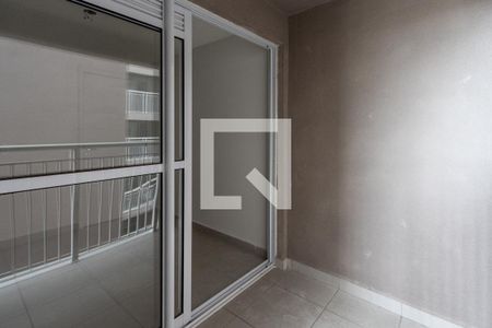 Apartamento para alugar com 2 quartos, 34m² em Parque Industrial Tomas Edson, São Paulo