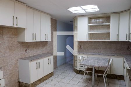 Cozinha de casa à venda com 3 quartos, 180m² em São Pedro, Osasco