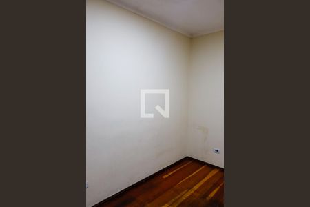 Quarto 1 de casa para alugar com 3 quartos, 180m² em São Pedro, Osasco