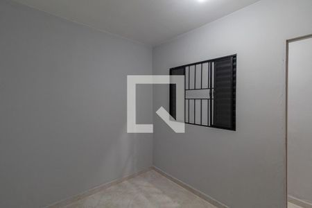 Quarto 2 de casa para alugar com 3 quartos, 200m² em Jardim Bonifacio, São Paulo