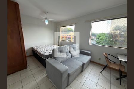Sala e cozinha de kitnet/studio para alugar com 1 quarto, 38m² em Eqn 412/413, Brasília
