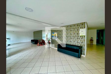 Hall de entrada de apartamento para alugar com 2 quartos, 64m² em Macedo, Guarulhos