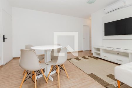 Sala de apartamento para alugar com 2 quartos, 67m² em Santo Amaro, São Paulo