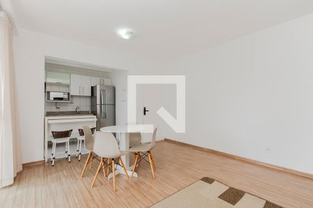 Sala de apartamento para alugar com 2 quartos, 67m² em Santo Amaro, São Paulo