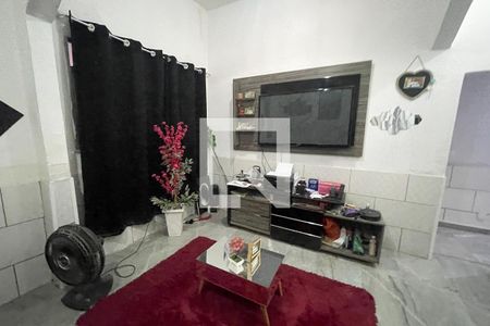 Sala de casa para alugar com 6 quartos, 180m² em Santo Antonio, Duque de Caxias