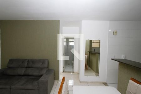 Sala de apartamento à venda com 2 quartos, 54m² em Padre Eustáquio, Belo Horizonte