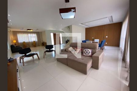 Casa à venda com 4 quartos, 545m² em Barra da Tijuca, Rio de Janeiro