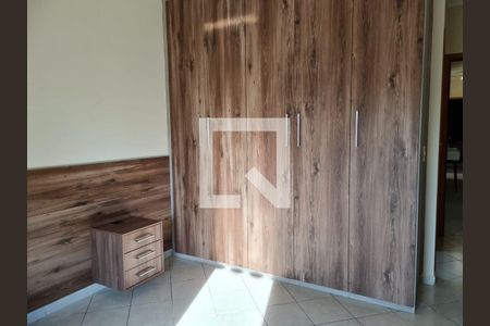 Casa à venda com 3 quartos, 249m² em Parque Sao Domingos, São Paulo