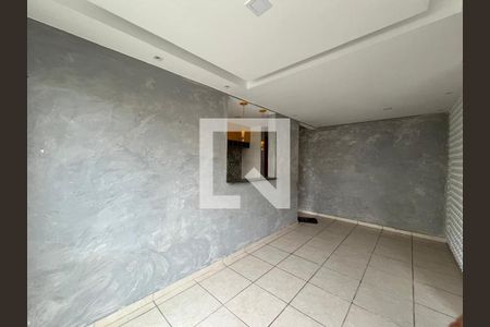 Sala de apartamento para alugar com 2 quartos, 54m² em Taquara, Rio de Janeiro