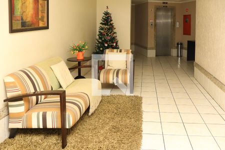 Hall de entrada de apartamento para alugar com 3 quartos, 90m² em Caminho das Árvores, Salvador