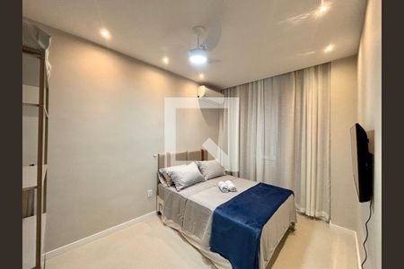 Quarto 1 de apartamento à venda com 2 quartos, 75m² em Copacabana, Rio de Janeiro