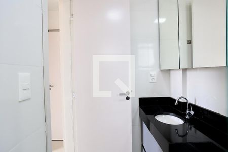 Banheiro da Suíte de apartamento para alugar com 3 quartos, 70m² em Ipiranga, Belo Horizonte
