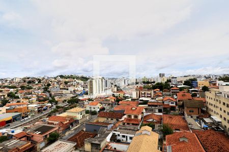 Vista da Sala de apartamento para alugar com 3 quartos, 70m² em Ipiranga, Belo Horizonte
