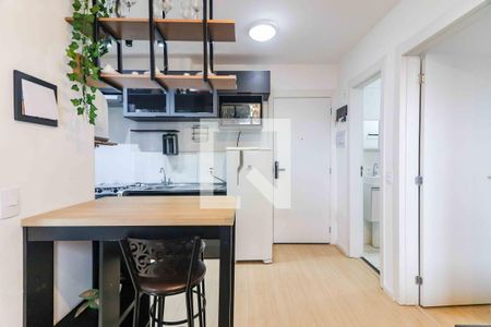 Sala de apartamento para alugar com 2 quartos, 40m² em Jardim Peri Peri, São Paulo