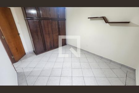 Quarto 1 de apartamento para alugar com 2 quartos, 75m² em Gonzaga, Santos
