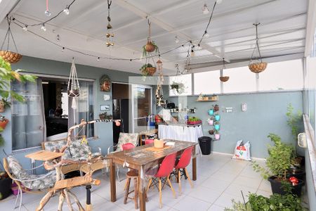 Apartamento à venda com 106m², 2 quartos e 2 vagasCobertura