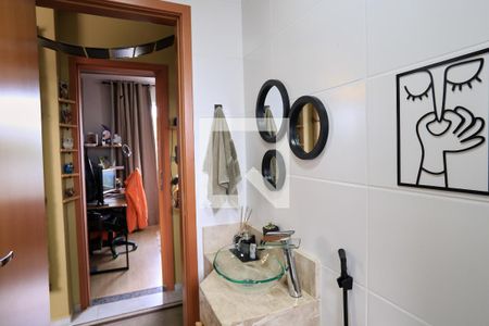 Apartamento à venda com 106m², 2 quartos e 2 vagasBanheiro
