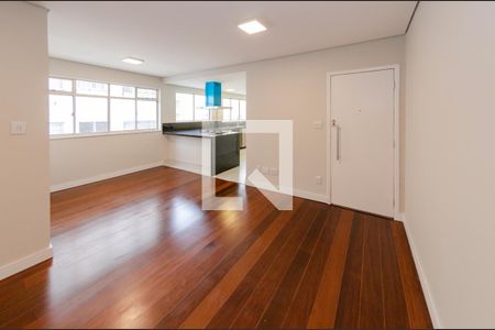 Sala de apartamento à venda com 3 quartos, 110m² em Santo Antônio, Belo Horizonte