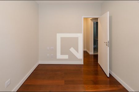 Quarto 1 de apartamento à venda com 3 quartos, 110m² em Santo Antônio, Belo Horizonte