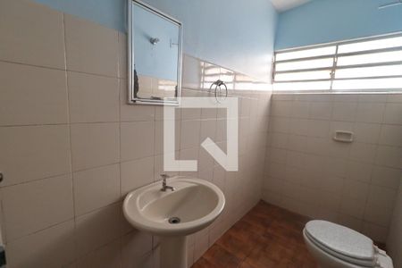 Banheiro da Suíte de casa para alugar com 4 quartos, 136m² em Centro, Ribeirão Preto