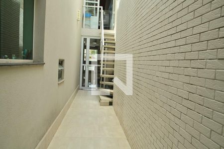 Corredor Lateral  de casa à venda com 3 quartos, 155m² em Parque Santo Antonio, São Bernardo do Campo