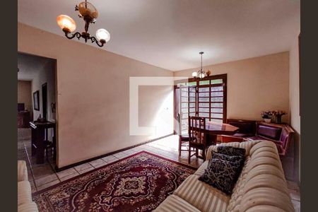 Casa à venda com 4 quartos, 330m² em Eldorado, Contagem